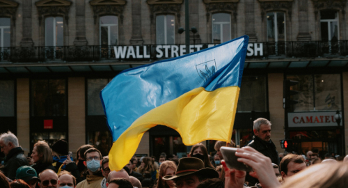 Le Implicazioni Geo-politiche e Socio-economiche Globali in Caso di Resa dell'Ucraina alla Russia